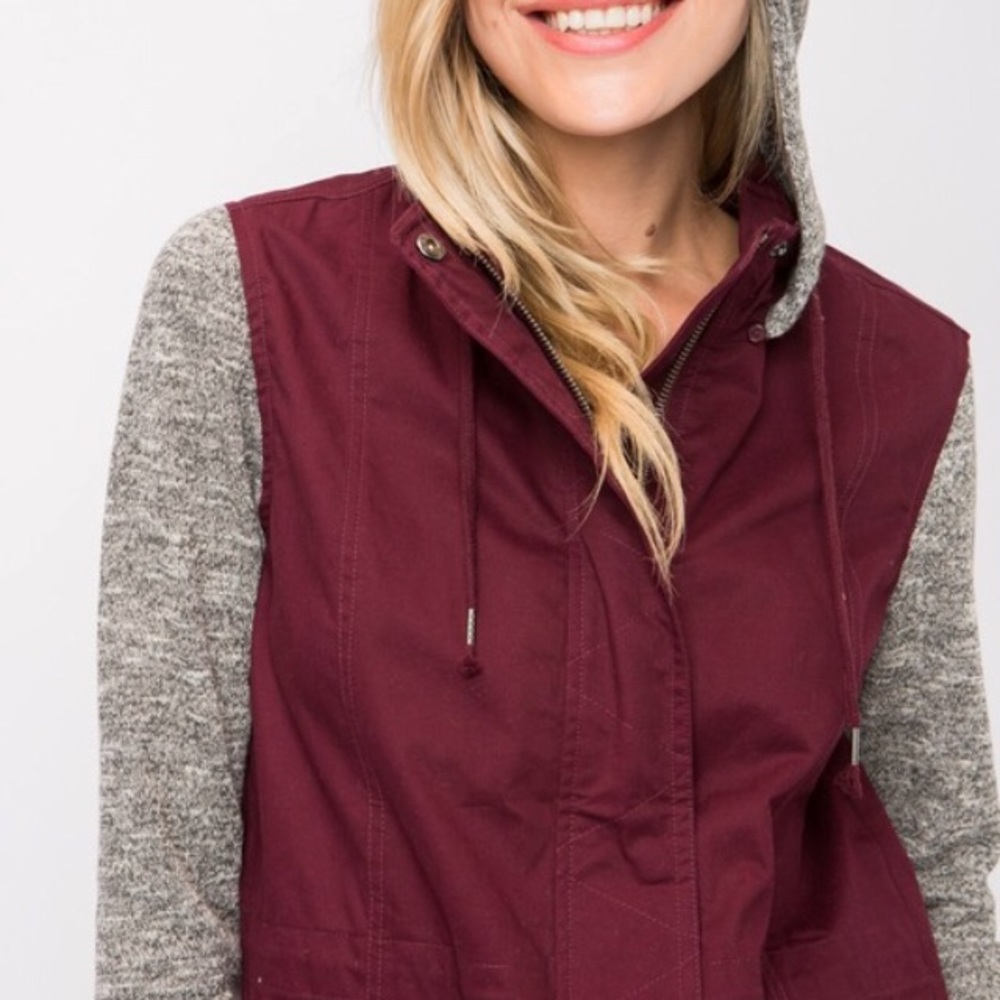 Military style cargo vest with sleeves - Picture 3 of 6